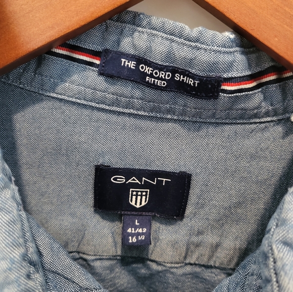 SOLD Oxford chambray button-down shirt - Picture 8 of 8